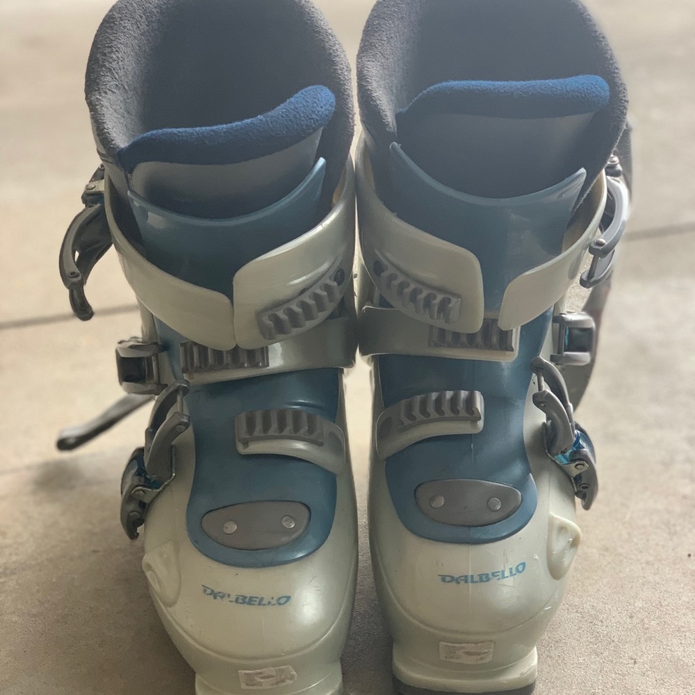 Women’s Ski Boots